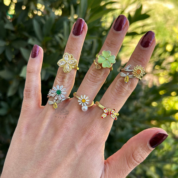 Four Leaf Clover Fidget Ring Women - Adjustable Spinning Stress Ring - Picture 2 of 4